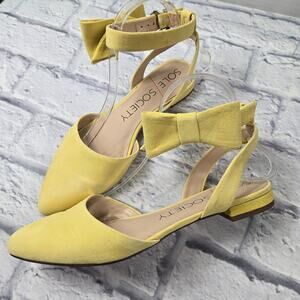 Sole Society Butter Yellow Pollie Flats Ankle Strap with Bow size 8.5M Kid Suede